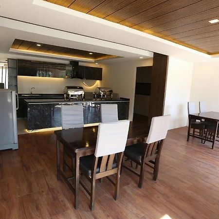 Royal Crown Hotel Rangun Zewnętrze zdjęcie