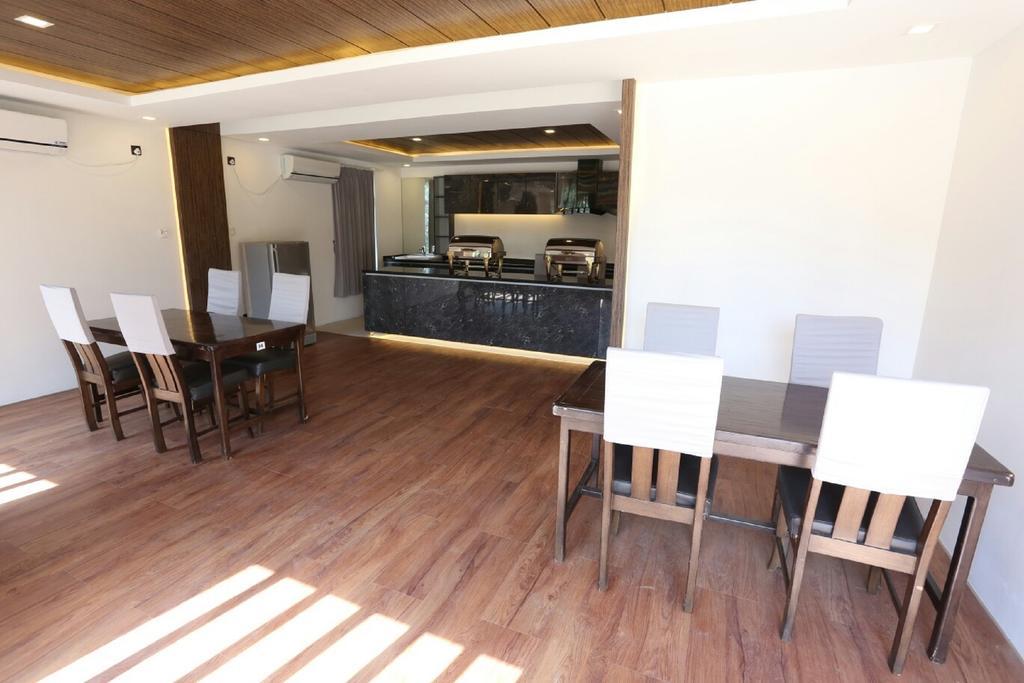 Royal Crown Hotel Rangun Zewnętrze zdjęcie