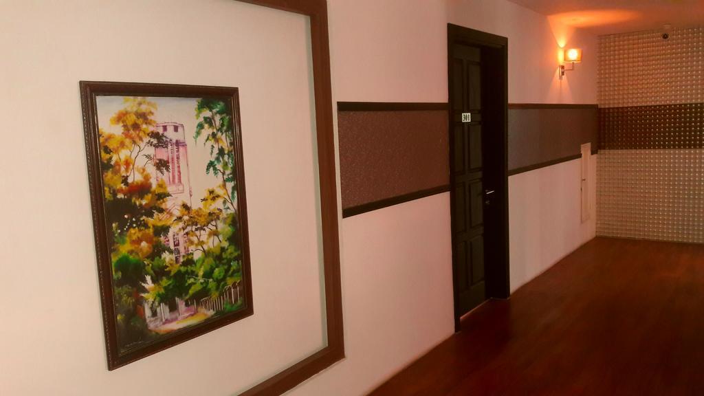 Royal Crown Hotel Rangun Zewnętrze zdjęcie