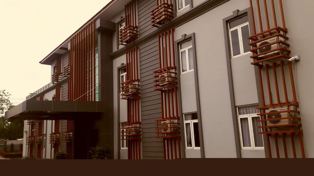 Royal Crown Hotel Rangun Zewnętrze zdjęcie